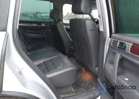 2004 Volkswagen Touareg V6 z USA, uszkodzony, nr VIN WVGBC67L44D017199